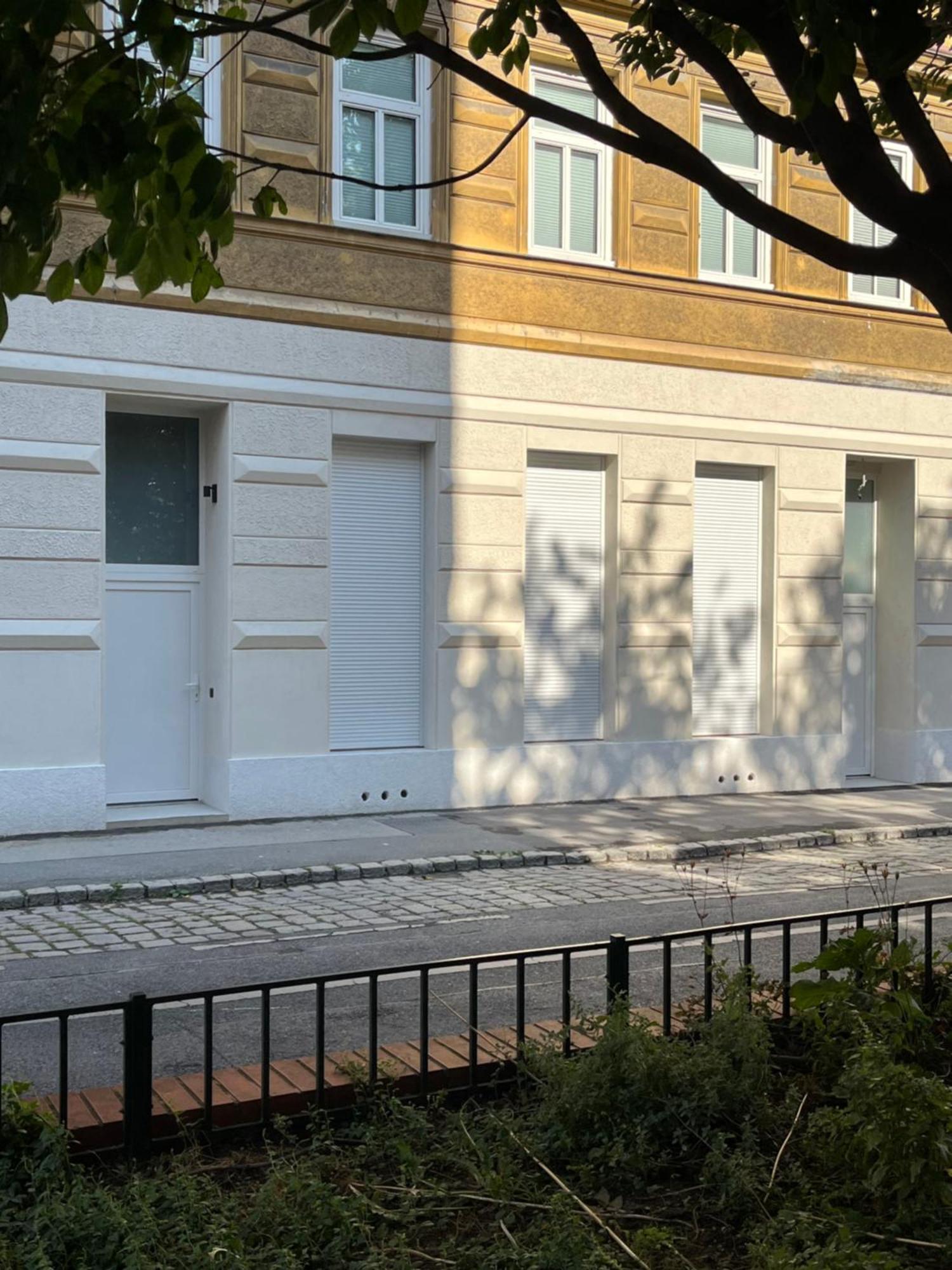 Newly Renovated Boutique Apartment Wina Bagian luar foto